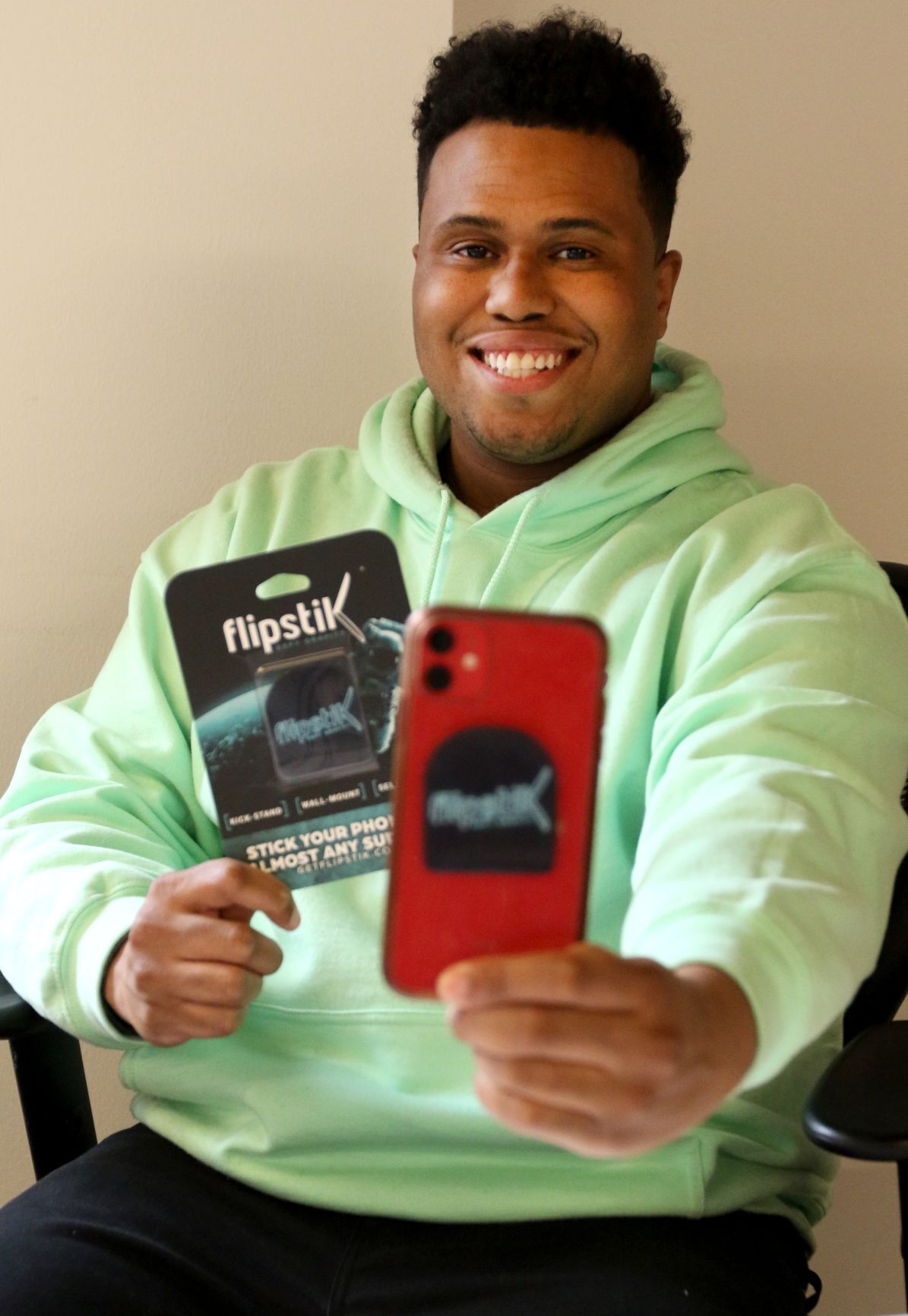 Akeem Shannon shows how to use Flipstik
